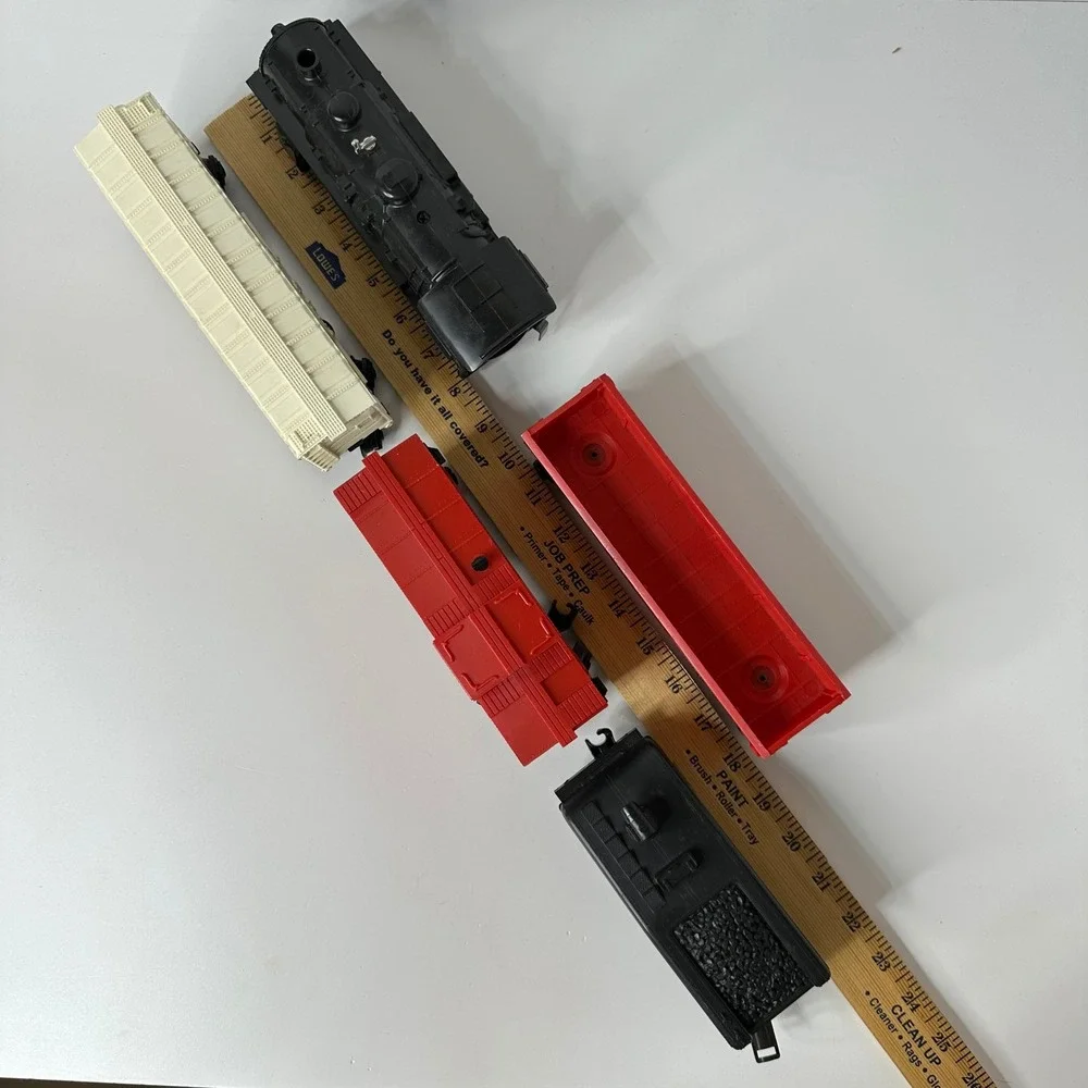 Vintage 1981 Lionel 8902 Train Lot 5 Cars O Gauge Transformer Paperwork Untested